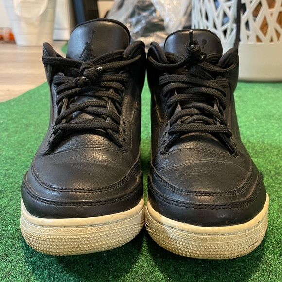All black Jordan 3’s - Picture 8 of 8